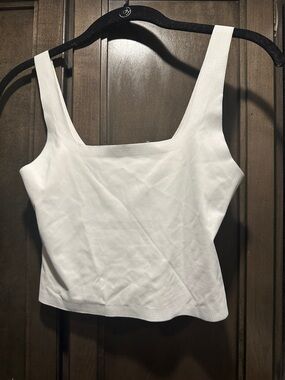 Women's White Square-Neck Tank Top - Classic Stretch Crop
